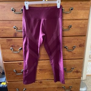 90 Degree By Reflex purple cropped leggings